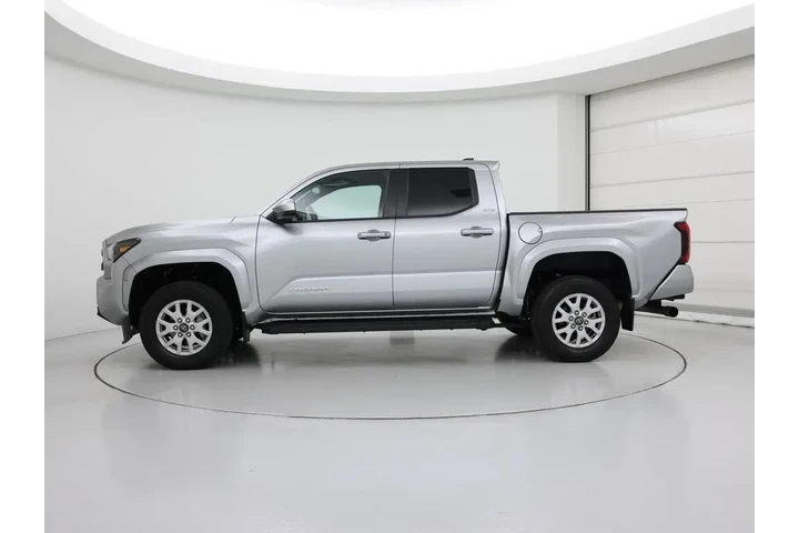 $32998 : Toyota Tacoma 2024 4x2 SR5 4 image 3