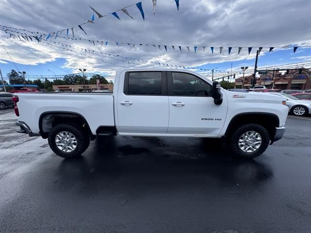 $47389 : 2020 Silverado 2500HD 4WD Cre image 4