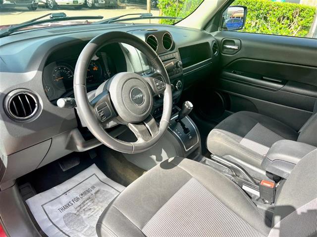 $8950 : 2016 JEEP PATRIOT Latitude image 9