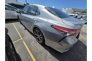 $18950 : Toyota Camry Hybrid 2018 SE thumbnail