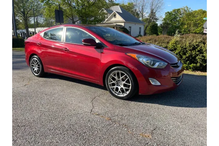 $6000 : 2013 Elantra Limited image 4