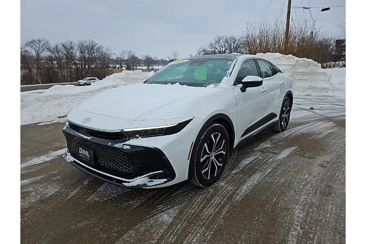 $30495 : Toyota Crown 2024 AWD Limite image 5