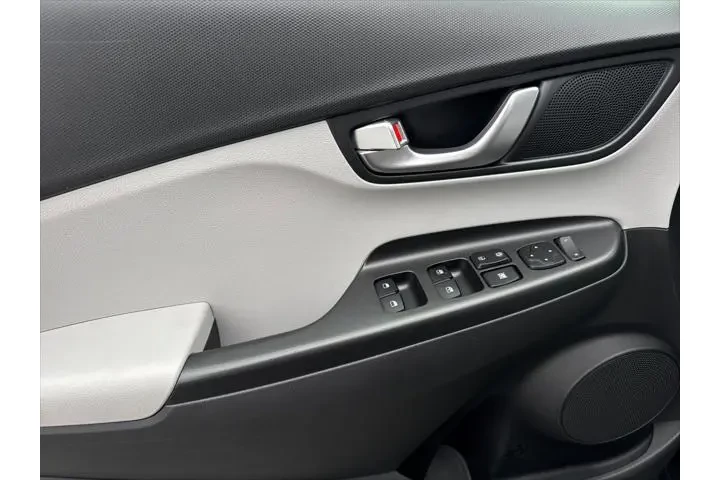 $19888 : Hyundai KONA Electric 2023 S image 10