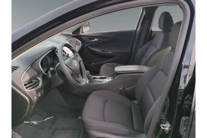 $25170 : Chevrolet Malibu 2024 LT 4dr image 9