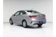 $18998 : Kia Forte 2022 LXS 4dr Sedan thumbnail