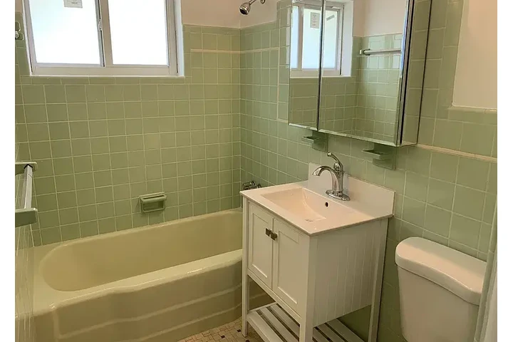 $2200 : HOUSE FOR RENT IN MIAMI FL image 4