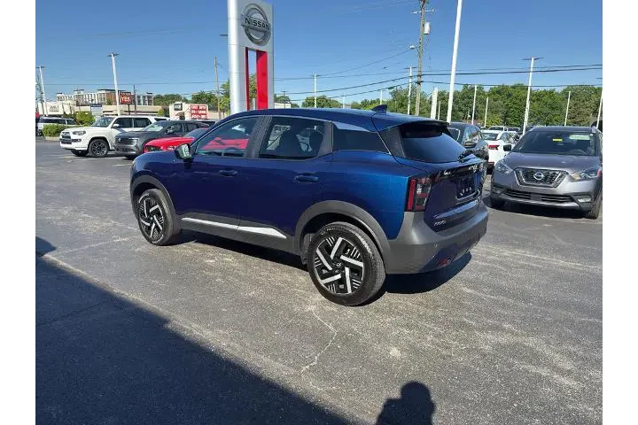 $20995 : Nissan Kicks 2025 SV 4dr Cro image 6