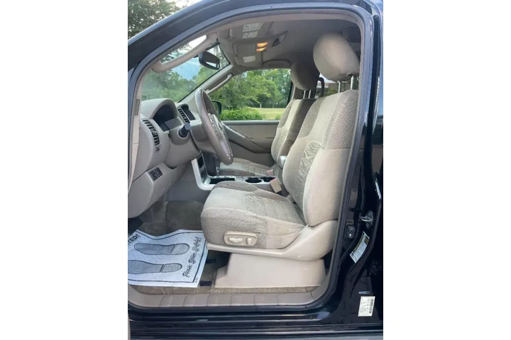 $5500 : 2011 Pathfinder S image 7