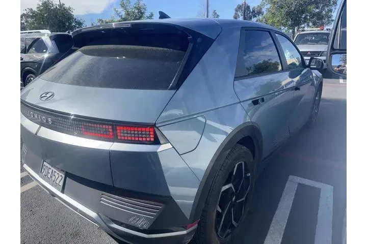 $21499 : Hyundai IONIQ 5 2022 SEL 4dr image 3