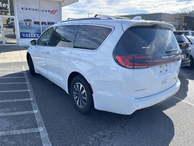 $24900 : PRE-OWNED  CHRYSLER PACIFICA H image 3