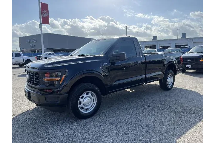 $33981 : Ford F-150 2024 4x4 XL 2dr R image 4