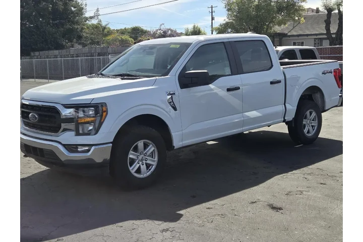 $39450 : Ford F-150 2023 4x4 XLT 4dr image 7