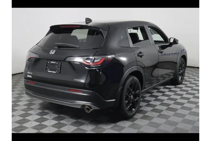 $29875 : Honda HR-V 2024 AWD Sport 4d image 7