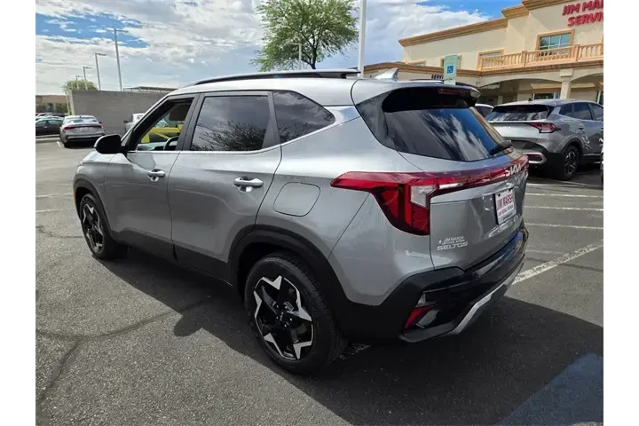 $23520 : Kia Seltos 2024 EX 4dr SUV image 4