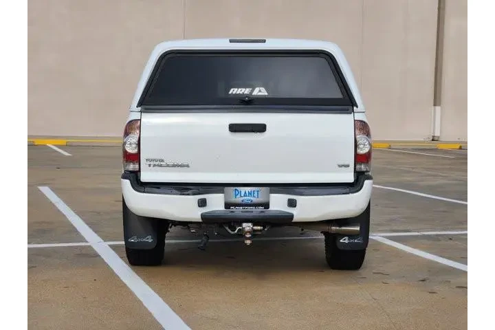 $22233 : Toyota Tacoma 2015 4x4 V6 4d image 6