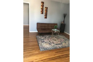 RENTO APARTAMENTO de 1 Rec. en Los Angeles