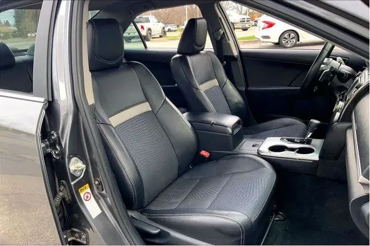 $12985 : Toyota Camry 2013 SE 4dr Sed image 7