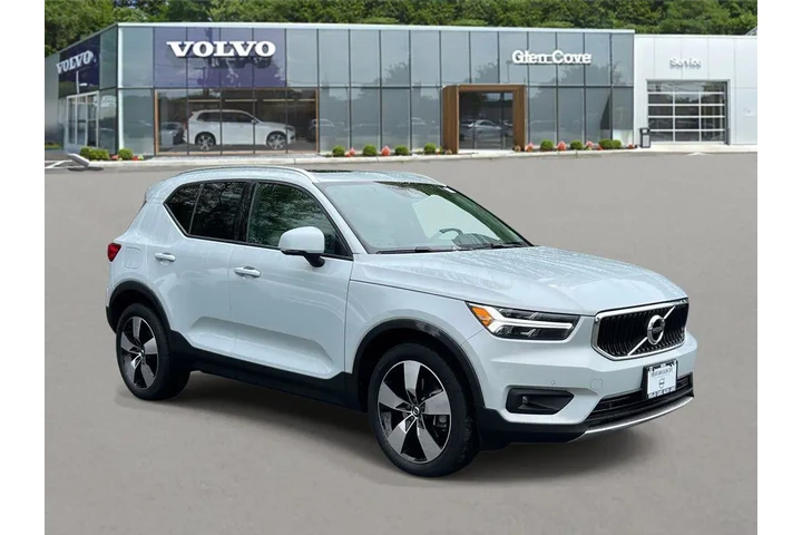 $23992 : Volvo XC40 2021 AWD T5 Momen image 1