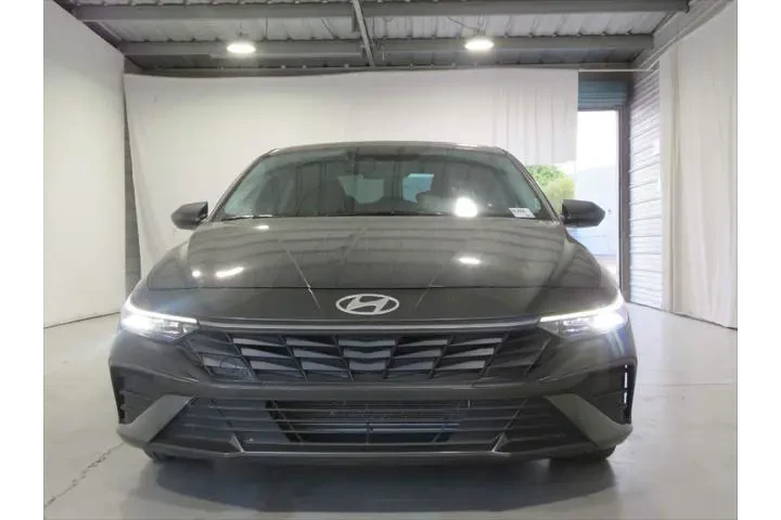 $21690 : Hyundai ELANTRA 2024 SEL 4dr image 2