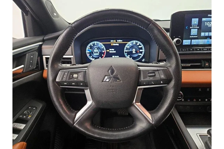 $26998 : Mitsubishi Outlander 2022 AW image 10