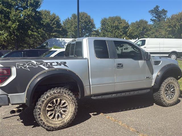 $28000 : PRE-OWNED 2012 FORD F-150 SVT image 4