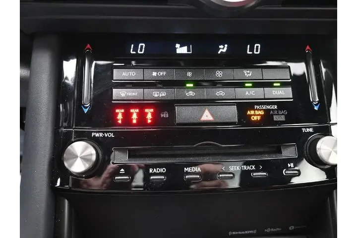 $29591 : Lexus IS 300 2021 4dr Sedan image 9