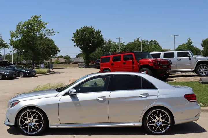 $15866 : 2016 E 350 Luxury Sedan image 7