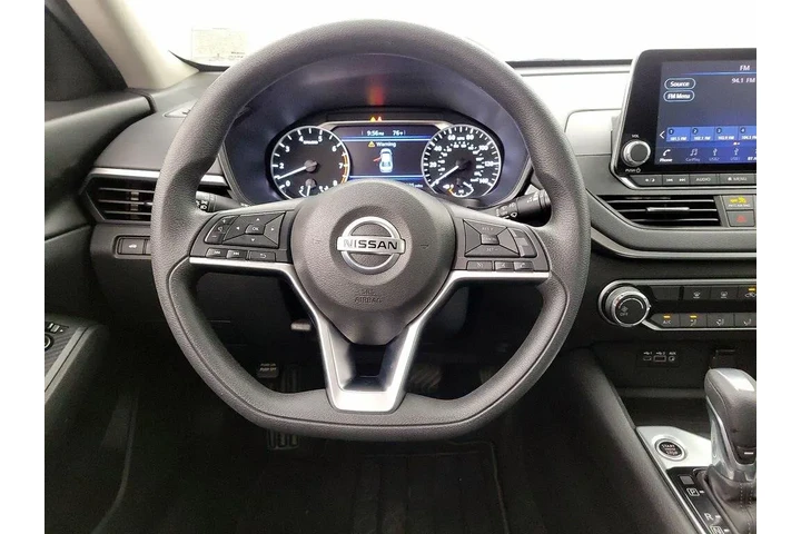 $17998 : Nissan Altima 2020 2.5 S 4dr image 10