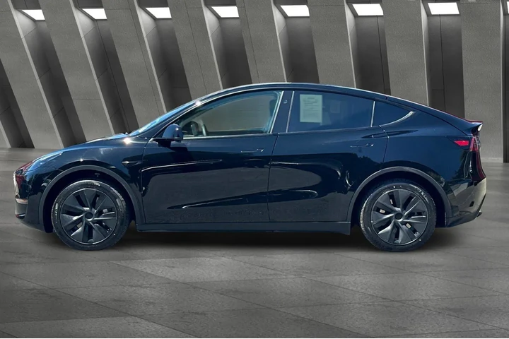 $35900 : Tesla Model Y 2024 AWD Long image 8