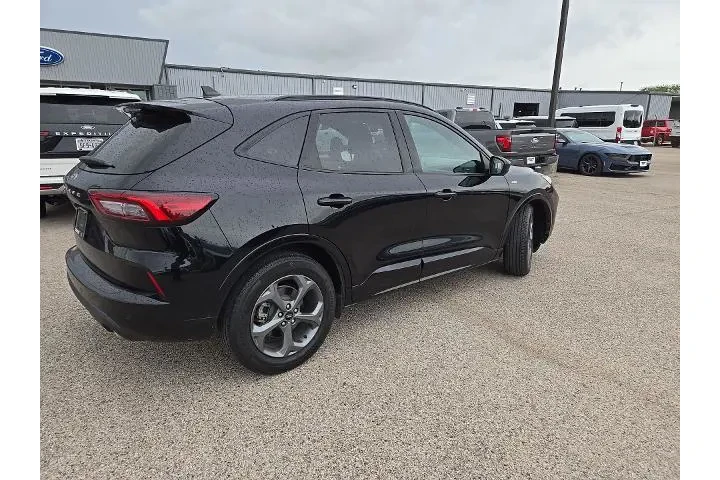 $22983 : Ford Escape 2024 ST-Line 4dr image 10
