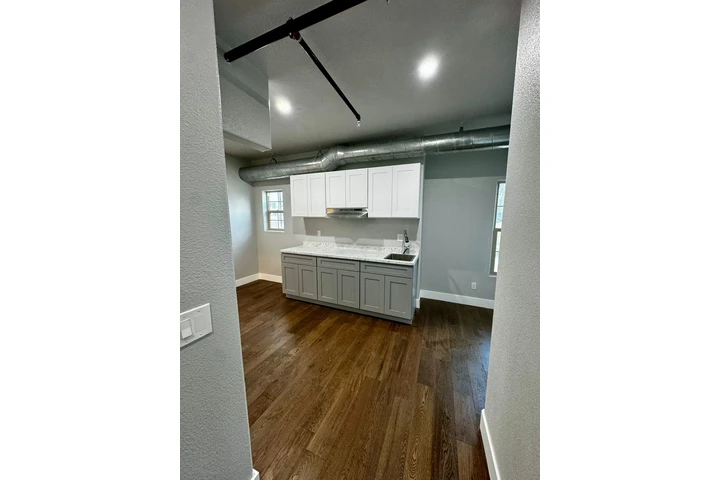 $2200 : Renta Departamento (Santa Ana) image 4