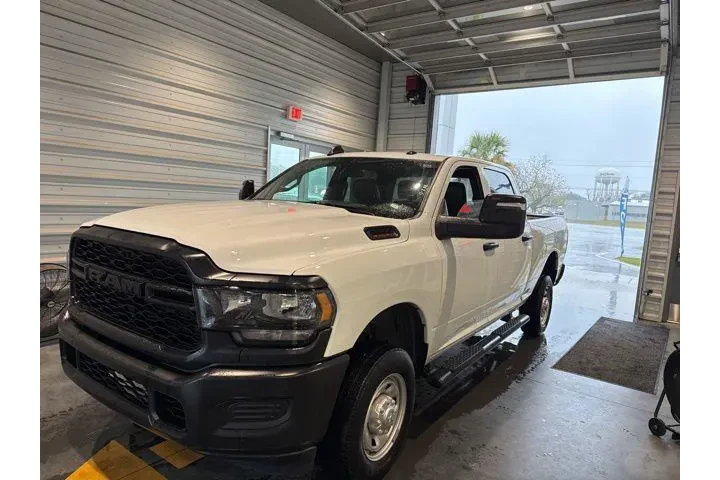 $37693 : Ram 2500 2024 4x4 Tradesman image 1