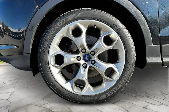 $9481 : Ford Escape 2015 AWD Titaniu image 9
