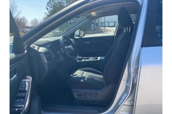 $20920 : Nissan Rogue 2025 SV 4dr Cro image 9