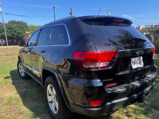 $15495 : 2011 Grand Cherokee Laredo X image 6