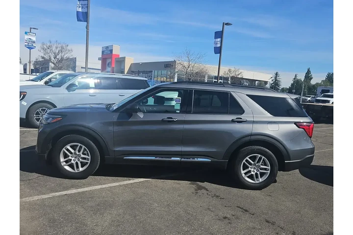 $37000 : Ford Explorer 2025 AWD Activ image 5
