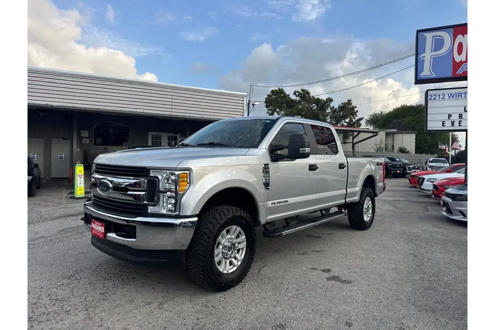 2019 F-250 SD STX image 2