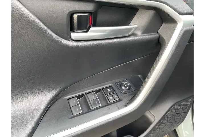 $27996 : Toyota RAV4 2023 AWD Adventu image 9