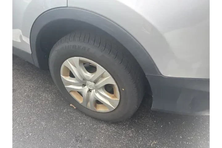 $10994 : Toyota RAV4 2014 AWD LE 4dr image 8