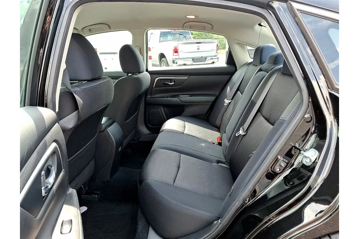 $14500 : 2017 Altima 2.5 S image 10