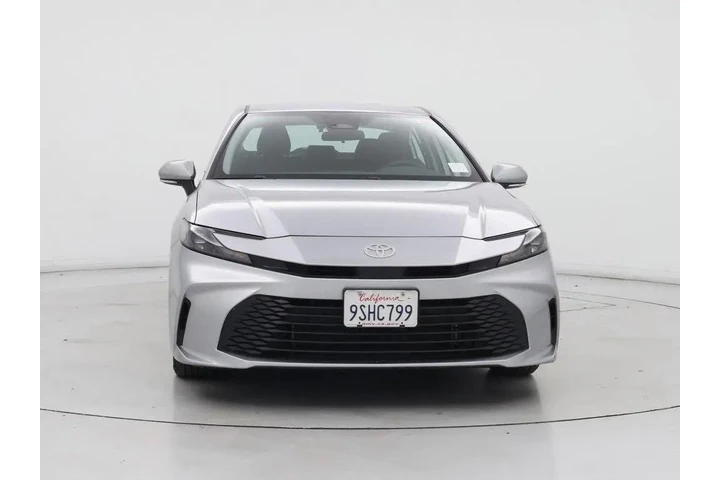 $27998 : Toyota Camry 2025 LE 4dr Sed image 5