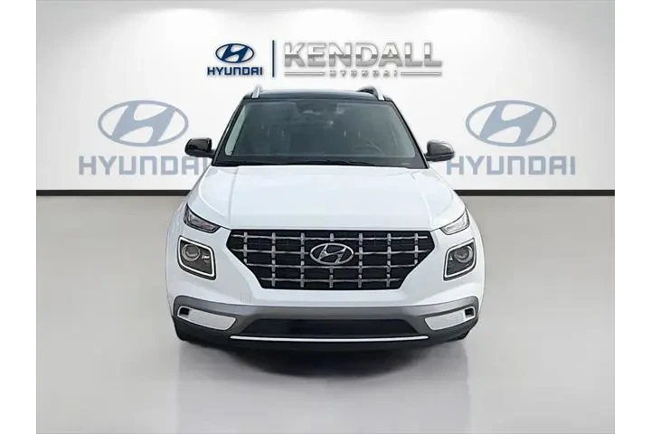 $17126 : Hyundai VENUE 2023 Limited 4 image 2