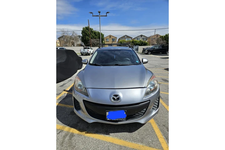 $3000 : Vendo  Mazda 3 image 3