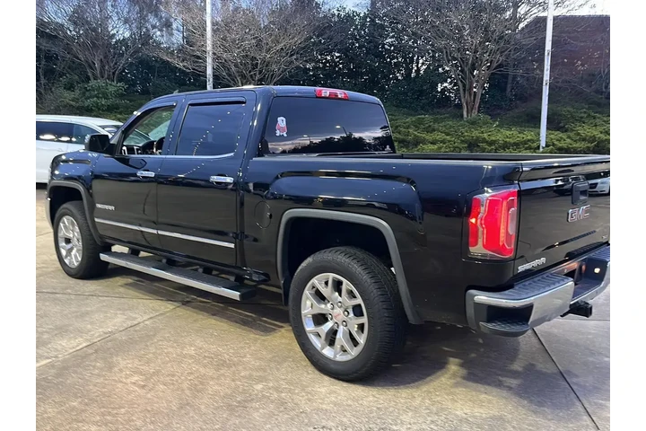 $24227 : GMC Sierra 1500 2018 4x4 SLT image 8
