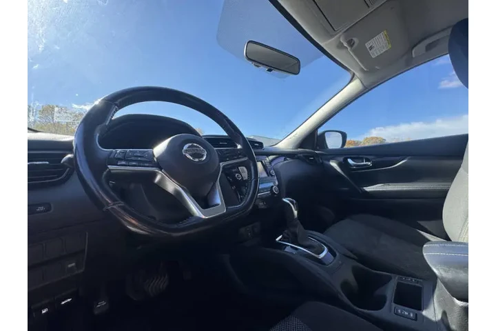 $11999 : 2018 Rogue Sport SV image 9