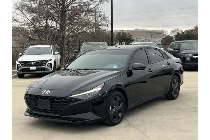 $17210 : Hyundai ELANTRA 2023 SEL 4dr image 5