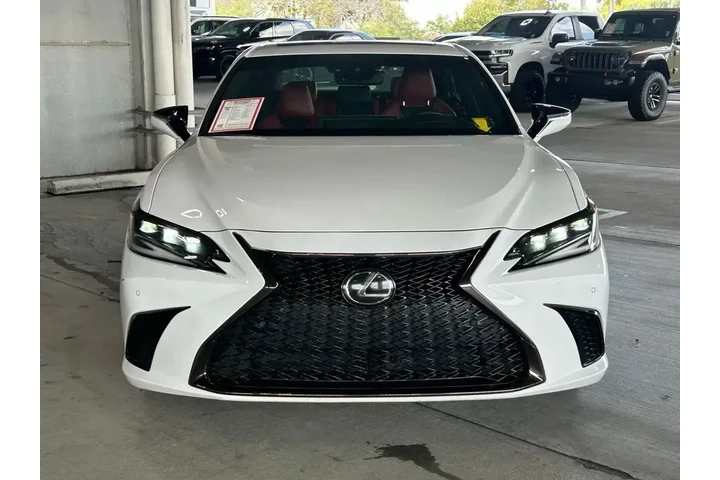 $35990 : Lexus ES 300h 2023 F SPORT D image 6