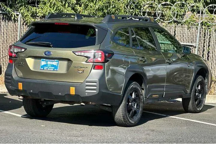 $27502 : Subaru Outback 2024 AWD Wild image 3