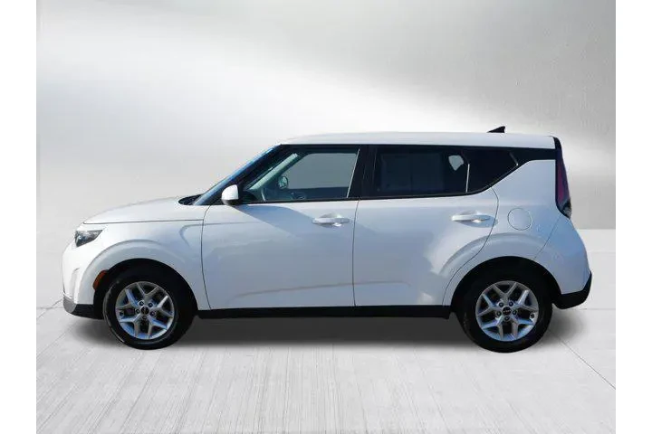 $17500 : Kia Soul 2023 LX 4dr Crossov image 4