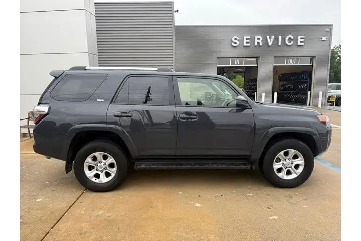 $36257 : Toyota 4Runner 2024 4x4 SR5 image 5